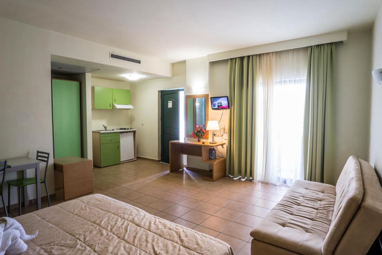 Athina Beach Hotel Kato Daratso Room photo